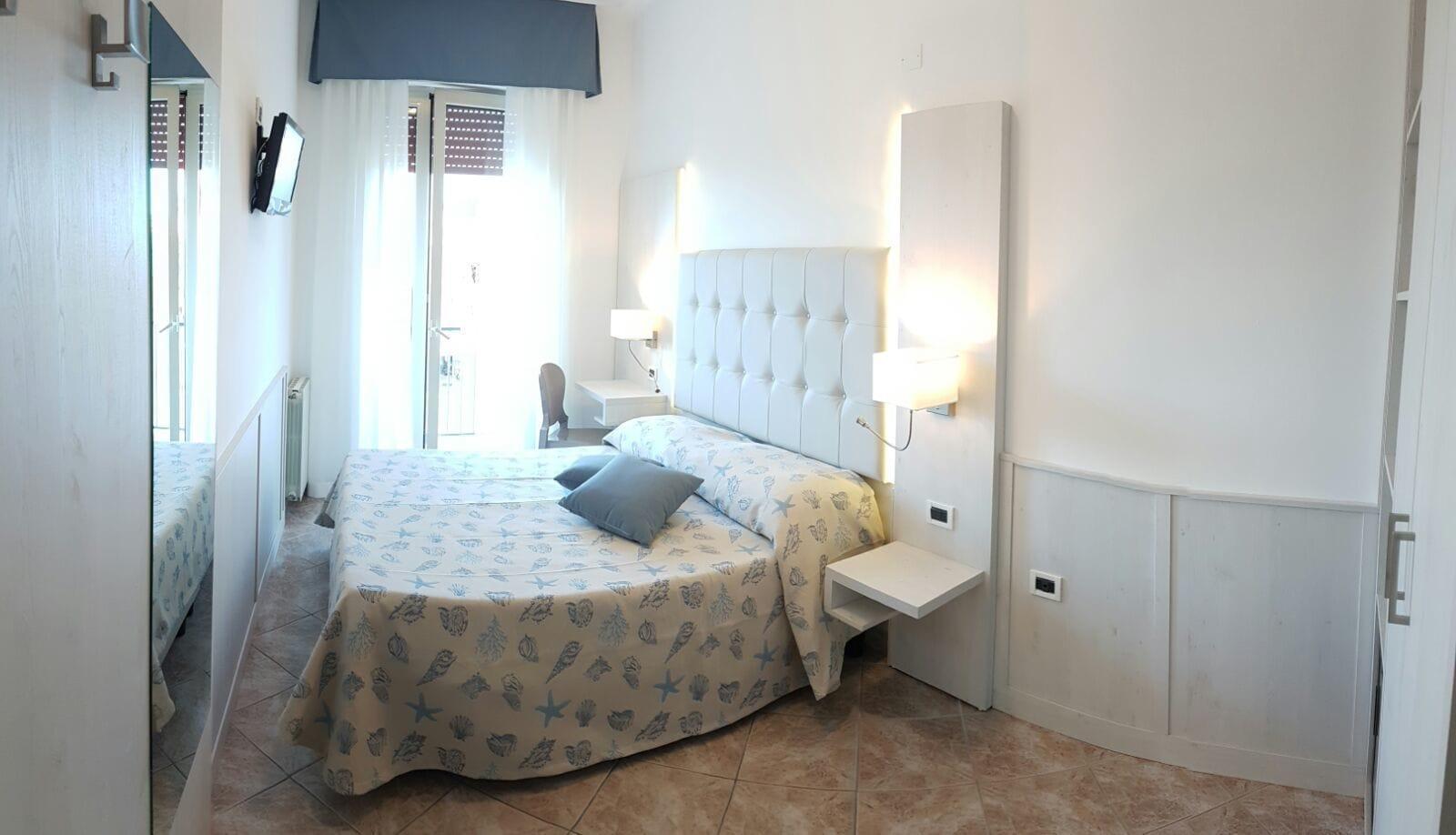 Bella Riviera Lungomare Hotel 3*